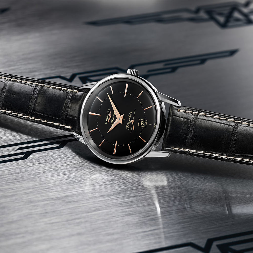 Flagship Heritage 38.5mm - Black on Leather Strap