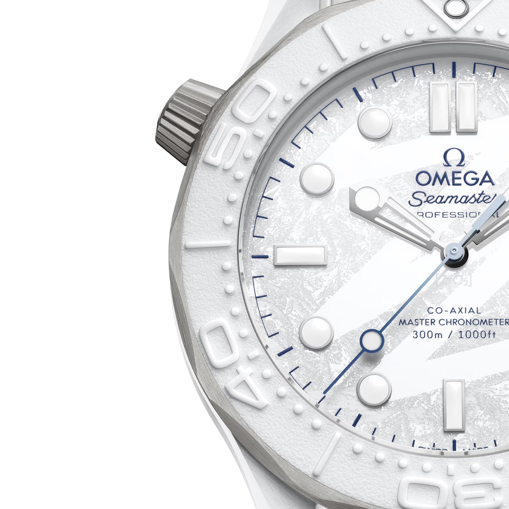 Seamaster Diver 300M Milano Cortina 2026 43.5mm - White on Rubber Strap