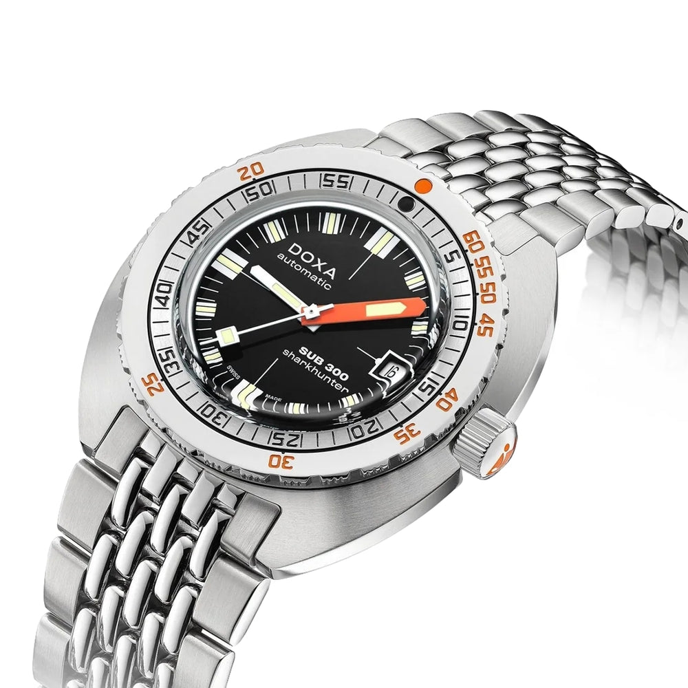 SUB 300 Sharkhunter 42.5mm - Black on Bracelet