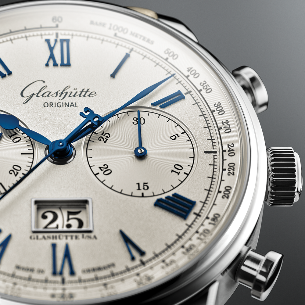 Senator Chronograph 41mm - Galvanic Silver on Bracelet