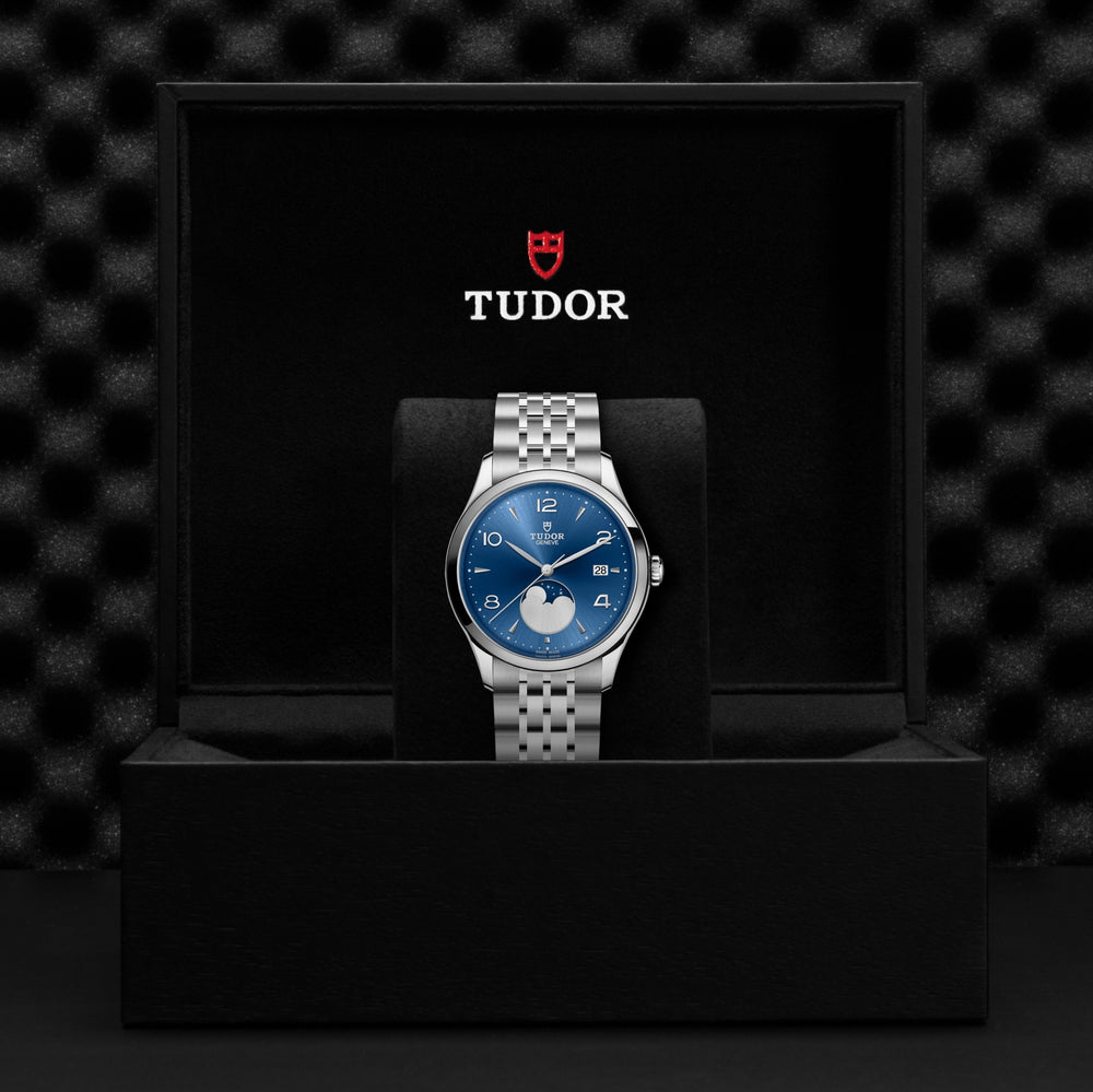 1926 Luna 39mm - Blue on Bracelet
